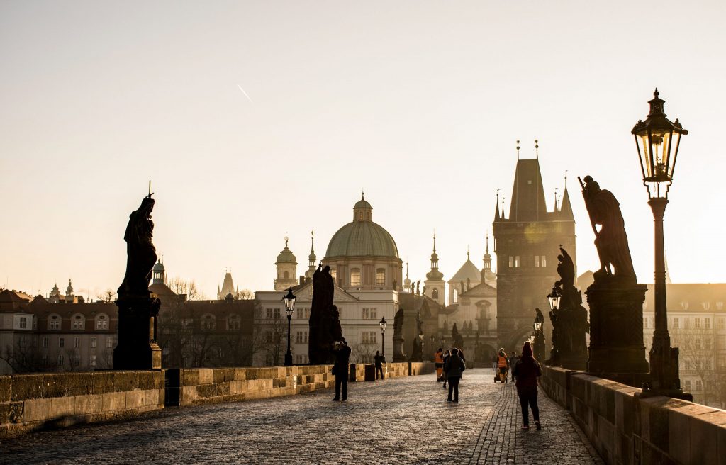 PRAGA